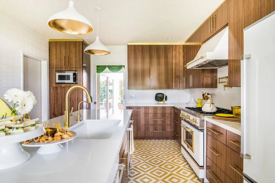 Zia Featured on Stay Here