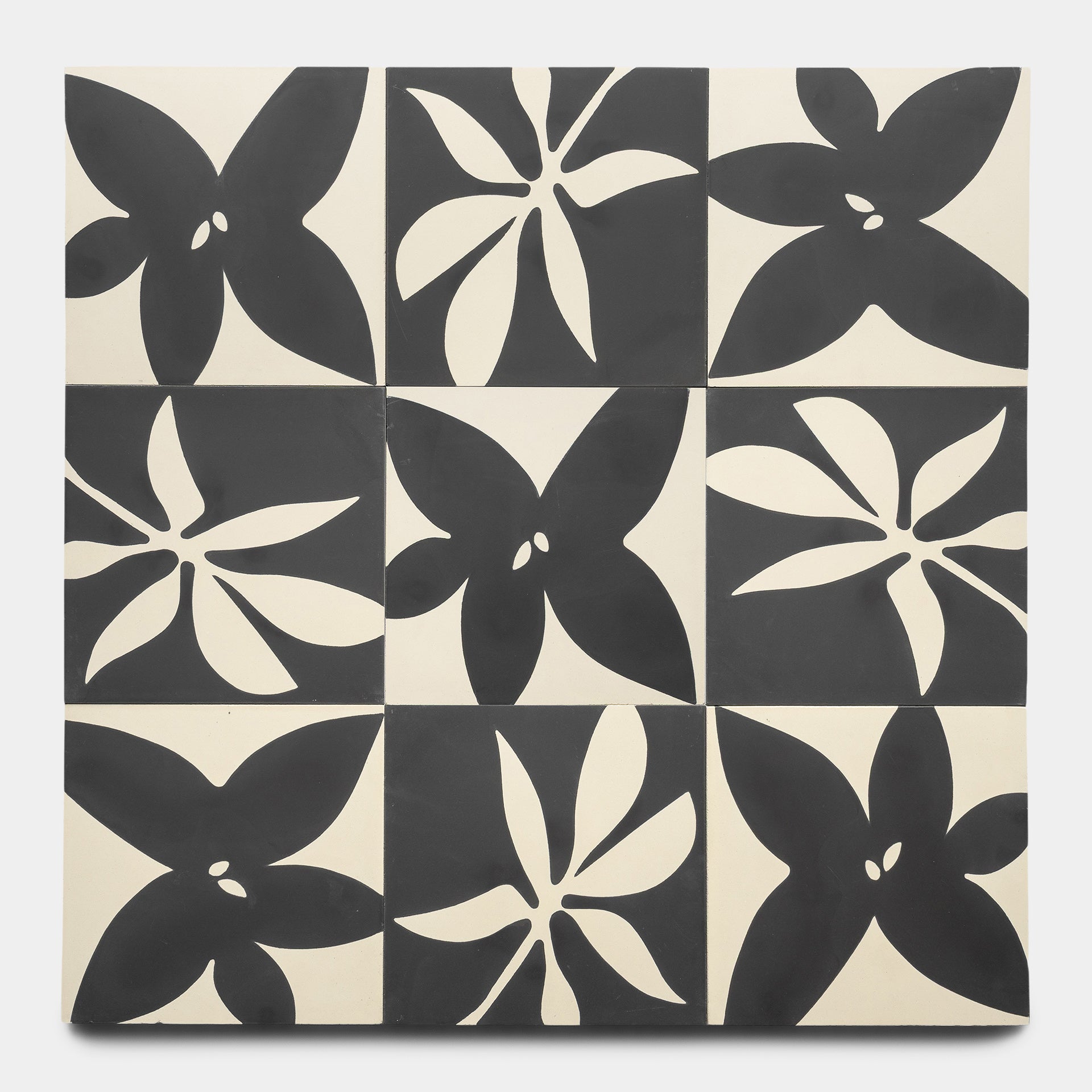 Flora 8x8 Set Black + Bone