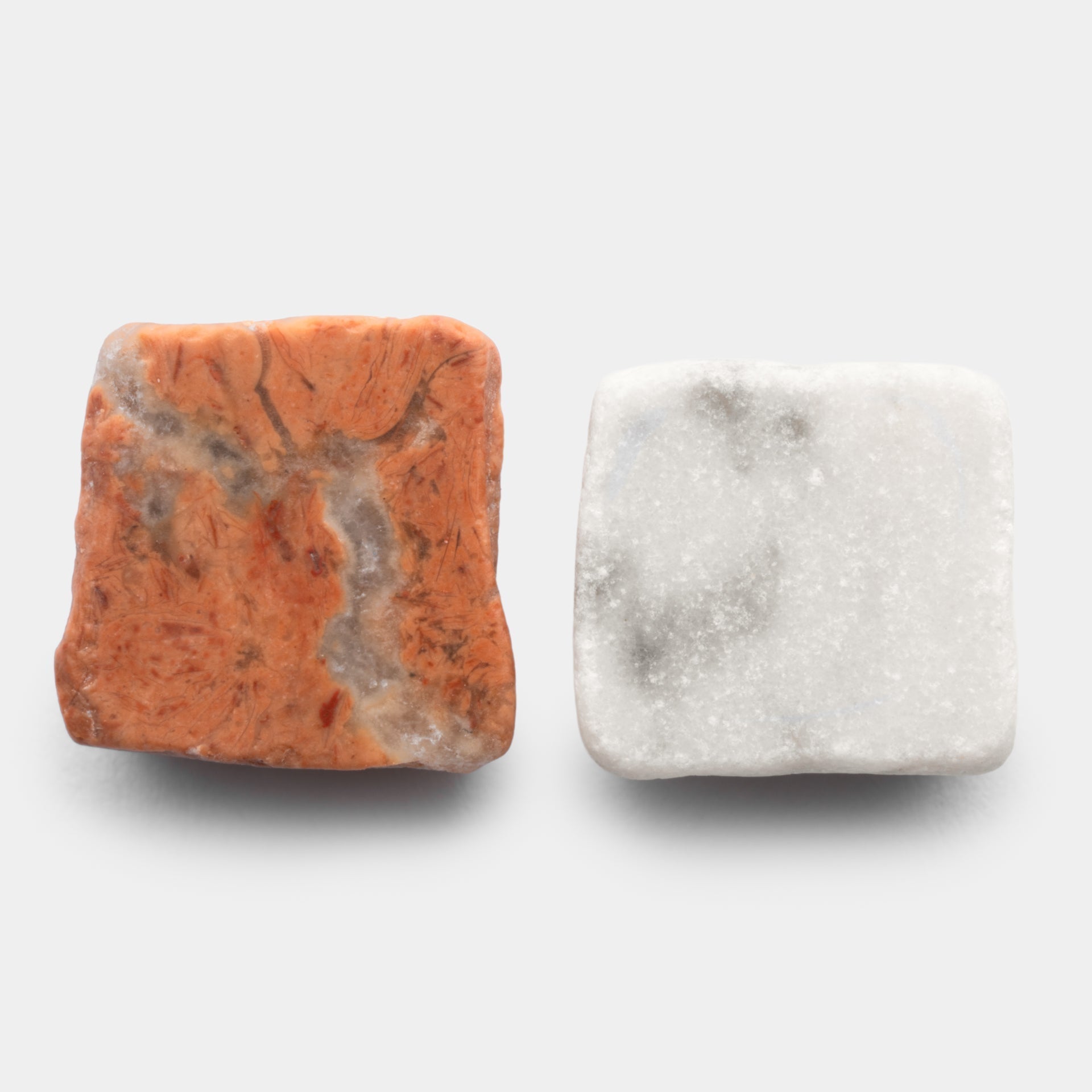 Check in Carrara + Rosso Alicante