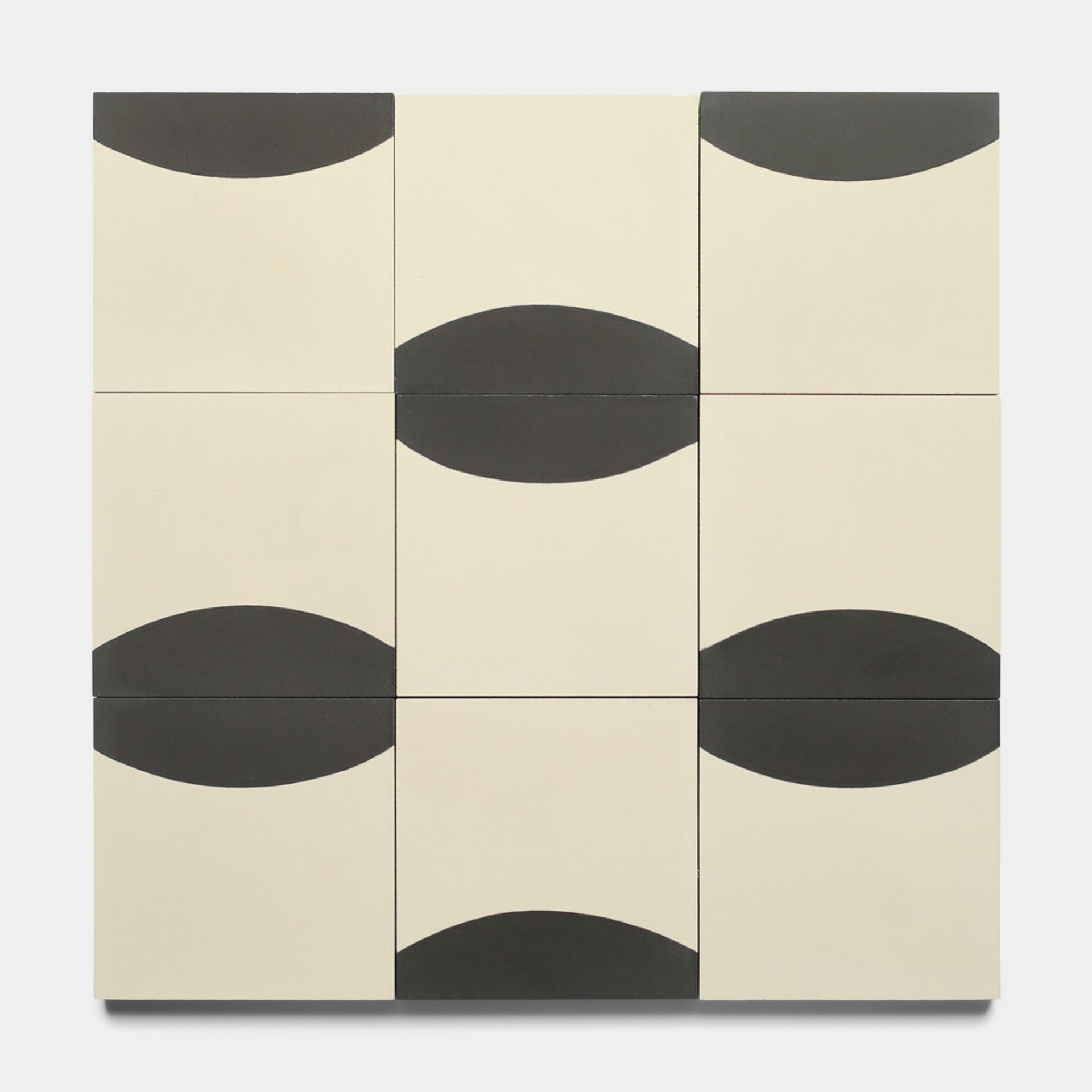 Coupe Black 4X4 Cement