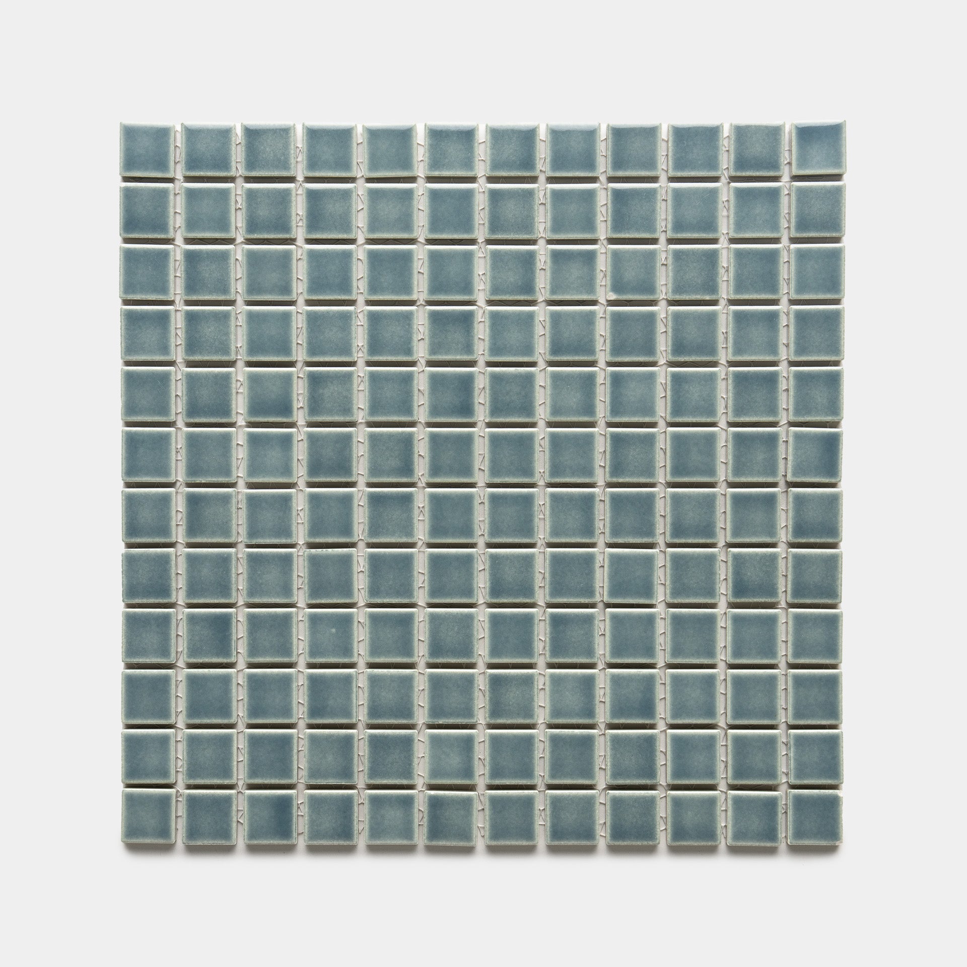 bluee feathers nao 高品質 極太タイチンスモーキールチル Nagano 1x1 – Zia Tile
