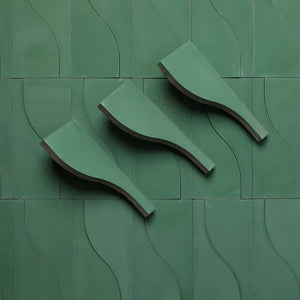 Nouveau Emerald, Sample