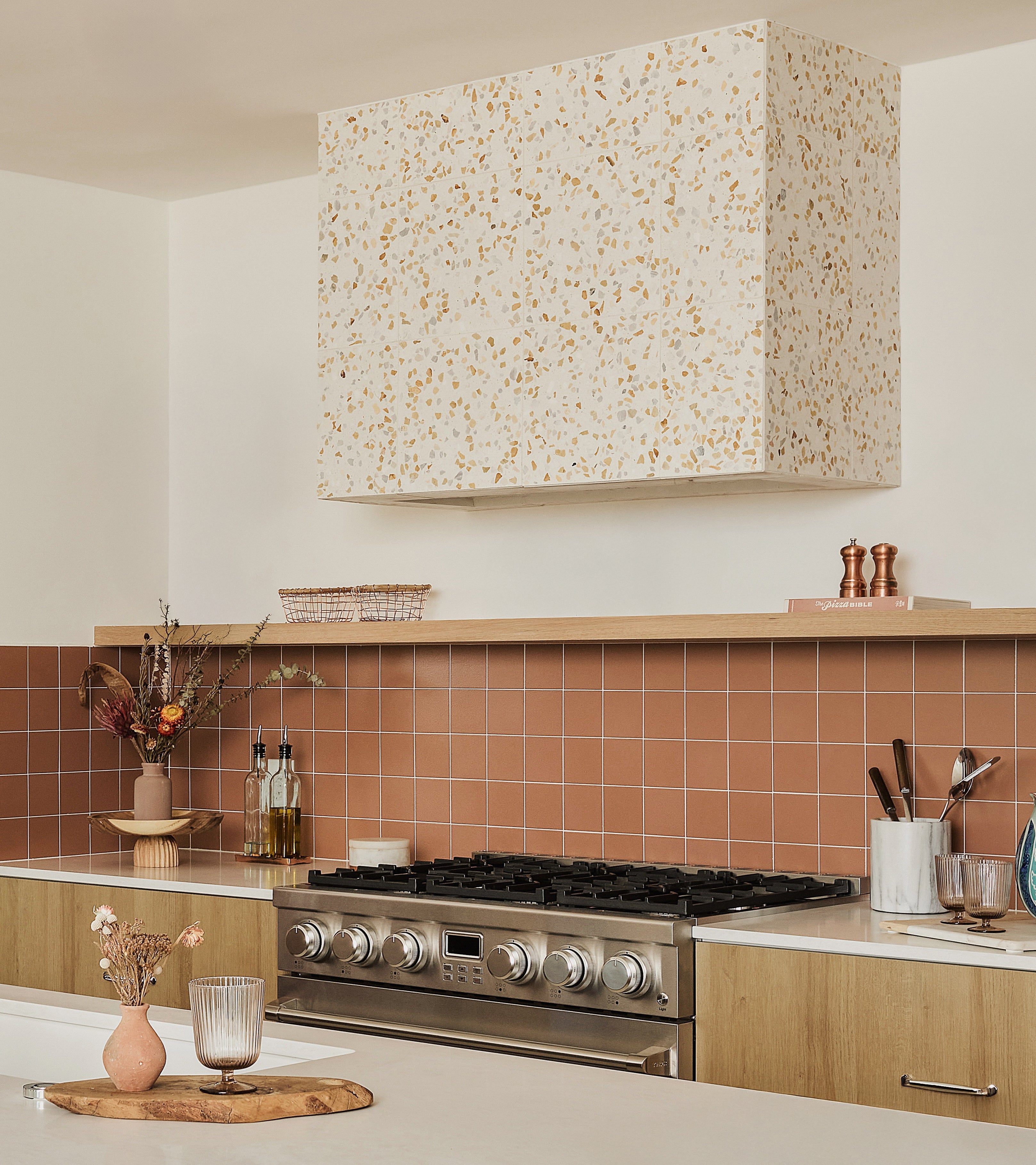 Pecan 4x4 – Zia Tile