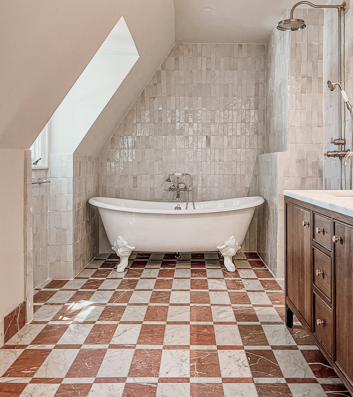 Verona in Carrara + Rosso Alicante