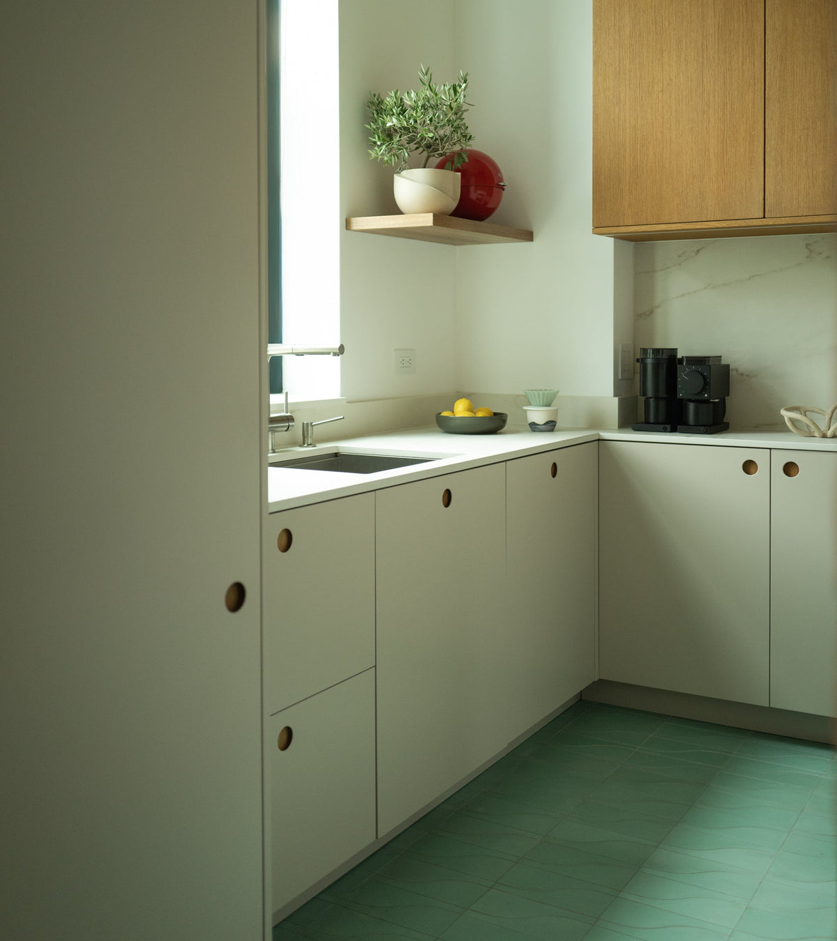 Nouveau Mint, Sample